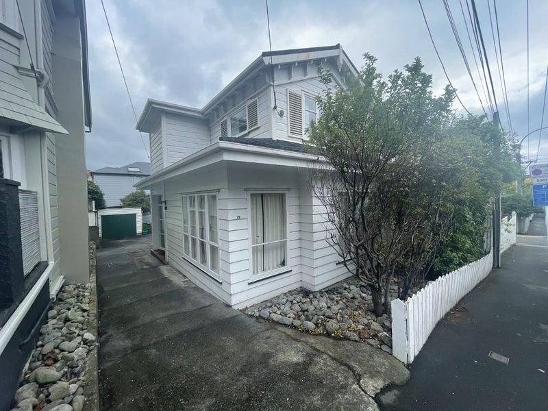 12 Park Street, Thorndon, Wellington - Carousel 1