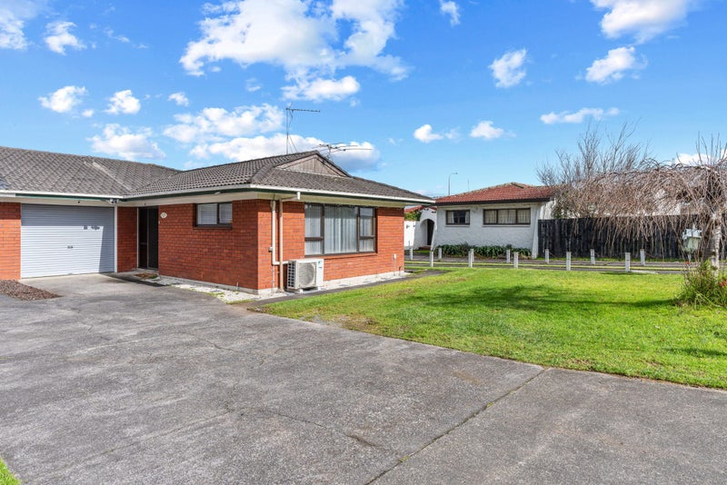 106B Beach Road, Pahurehure, Papakura - Carousel 1