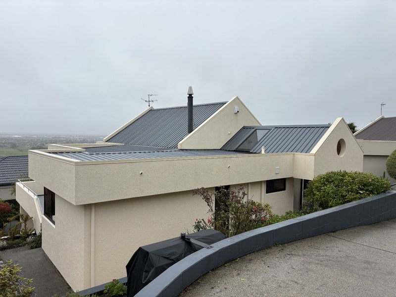 2/7 Blencathra Place, Westmorland, Christchurch - Carousel 1