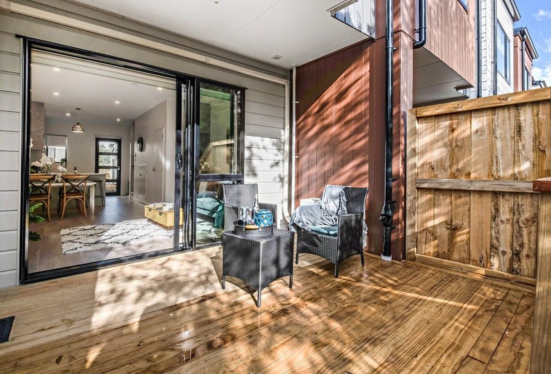 47 Fantail Place, Avondale, Auckland - Carousel 1