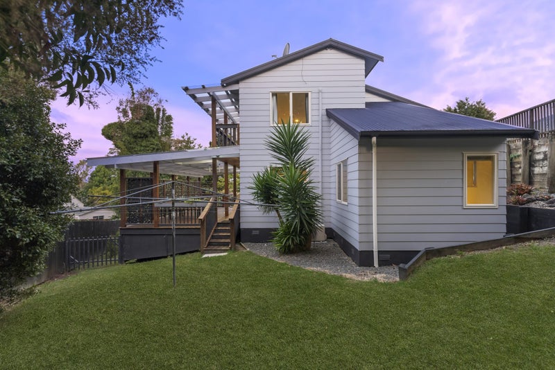 2/97 Taurus Crescent, Beach Haven, Auckland - Carousel 1