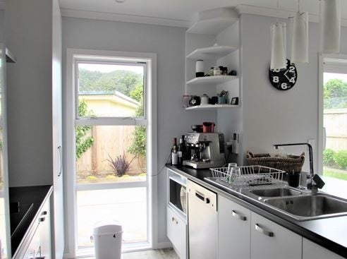 4 Rimutaka Street, Trentham, Upper Hutt - Carousel 2