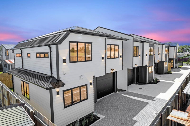 107 Raglan Street, Mangere East, Auckland - Carousel 2