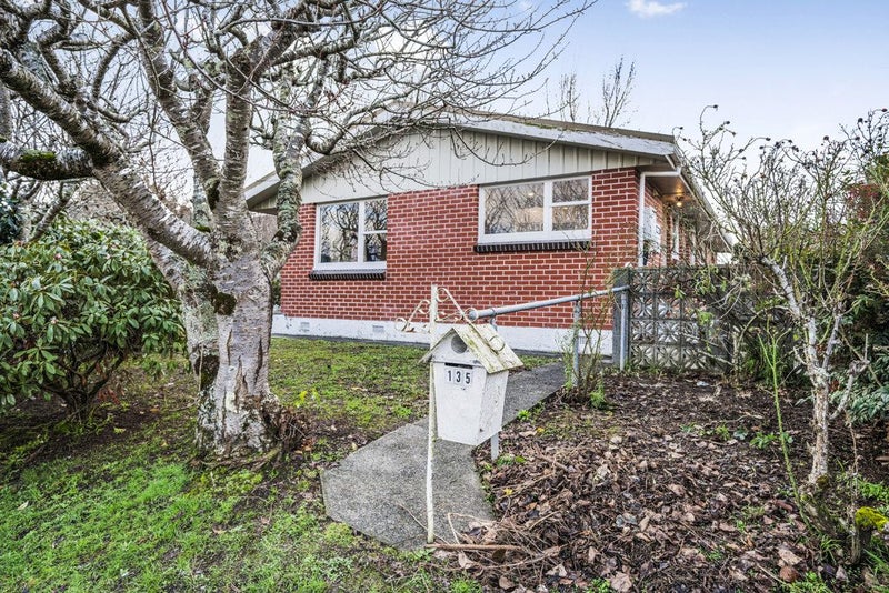 135 Clouston Park Road, Clouston Park, Upper Hutt - Carousel 2