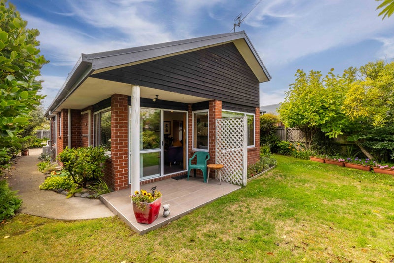 2/88 Willryan Avenue, New Brighton, Christchurch - Carousel 1