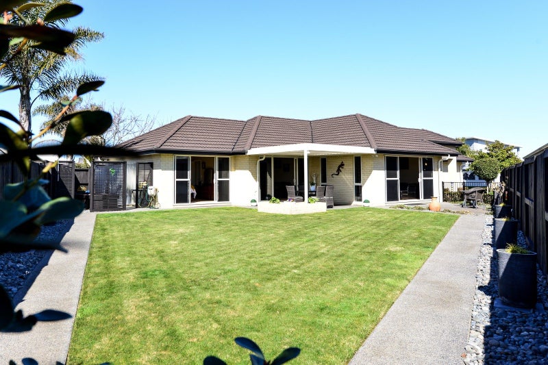 7 Kinnaird Place, Huntington, Hamilton - Carousel 1