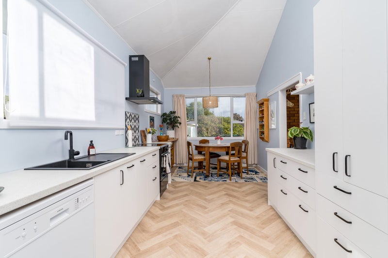 38 Seaton Road, Portobello, Dunedin - Carousel 2