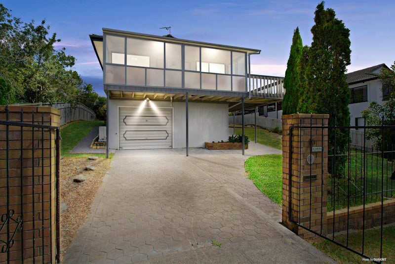 16 Madigan Place, Glendene, Auckland - Carousel 1