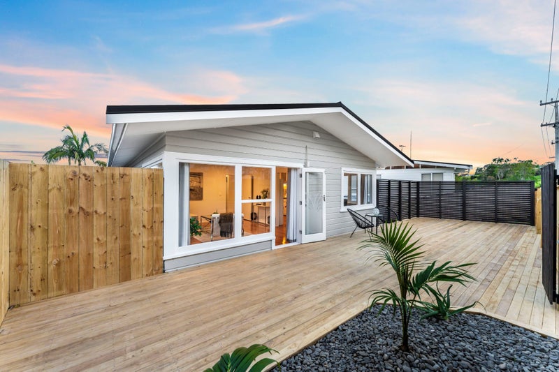 1 Lintaine Place, Glen Innes, Auckland - Carousel 2