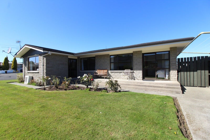 39 Waterford Drive, Winton, Winton - Carousel 2