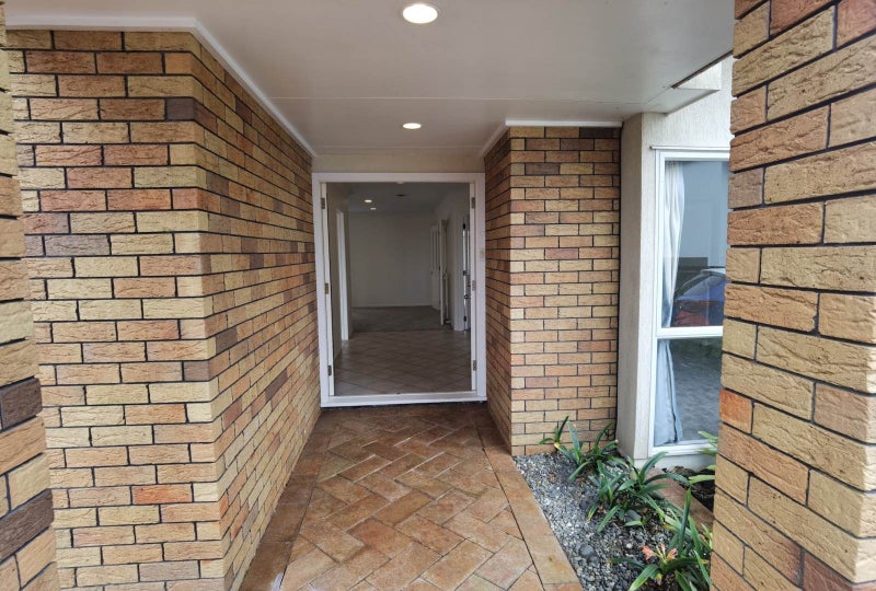 19 Rochester Crescent, Somerville, Auckland - Carousel 2