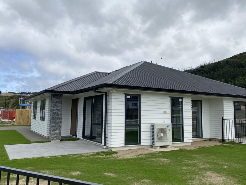 2 Weweia Close, Kenepuru, Porirua - Carousel 12