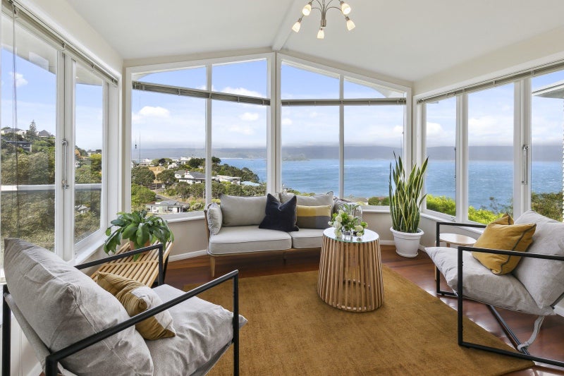 7 Harbour Park Terrace, Khandallah, Wellington - Carousel 2