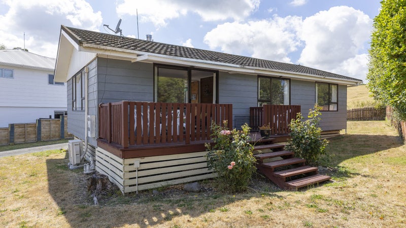 12 Epping Place, Richmond Heights, Taupo - Carousel 1