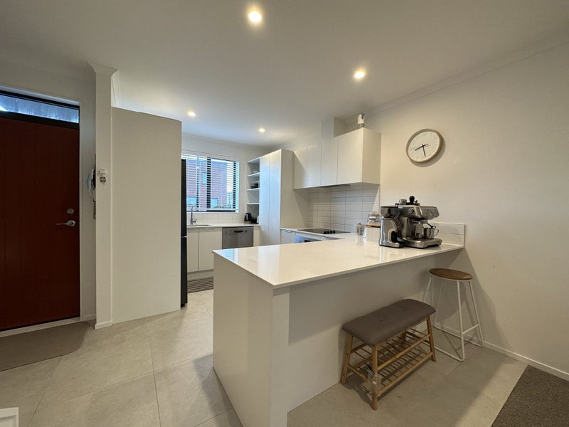 34 Harlow Crescent, Glen Innes, Auckland - Carousel 2