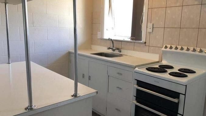 2/18 Coxhead Road, Manurewa, Auckland - Carousel 2