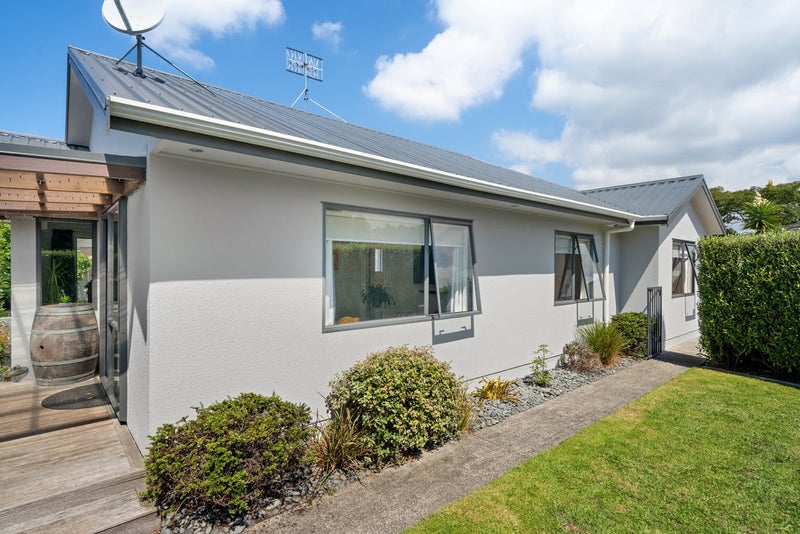 45 Solomon Street, Brookfield, Tauranga - Carousel 1