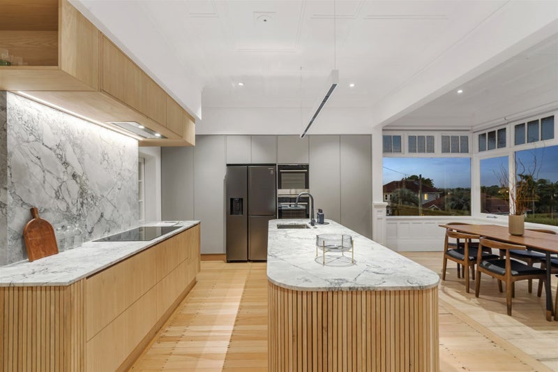 16 Hinemoa Terrace, Birkenhead, Auckland - Carousel 2