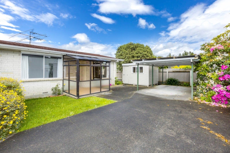 41A Pine Avenue, Ebdentown, Upper Hutt - Carousel 1
