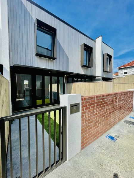 41 Hadlow Terrace, Grey Lynn, Auckland - Carousel 10