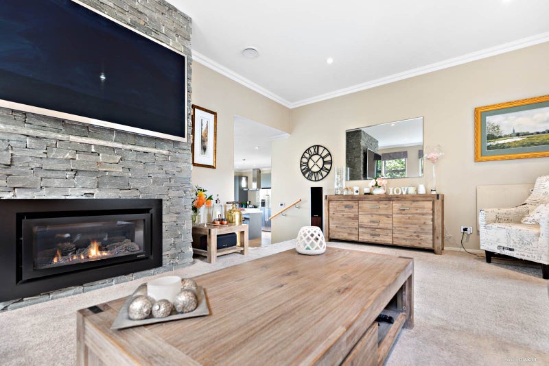 41 Namsan Close, Fairview Heights, Auckland - Carousel 2