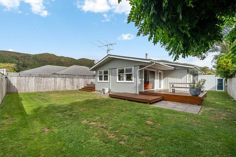 21 Saint Ronans Avenue, Waterloo, Lower Hutt - Carousel 1