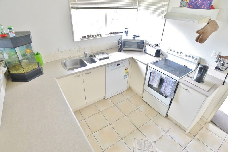 2/12 Bowater Place, Manurewa, Auckland - Carousel 2