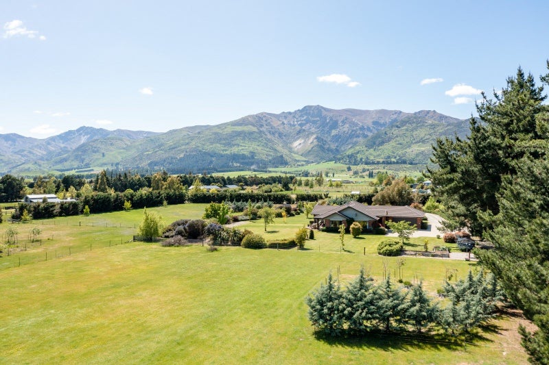 88 Lachlan Avenue, Wanaka - Carousel 2