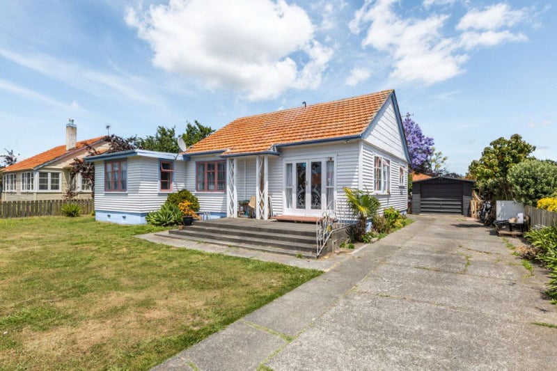 27 Russell Road, Marewa, Napier - Carousel 1