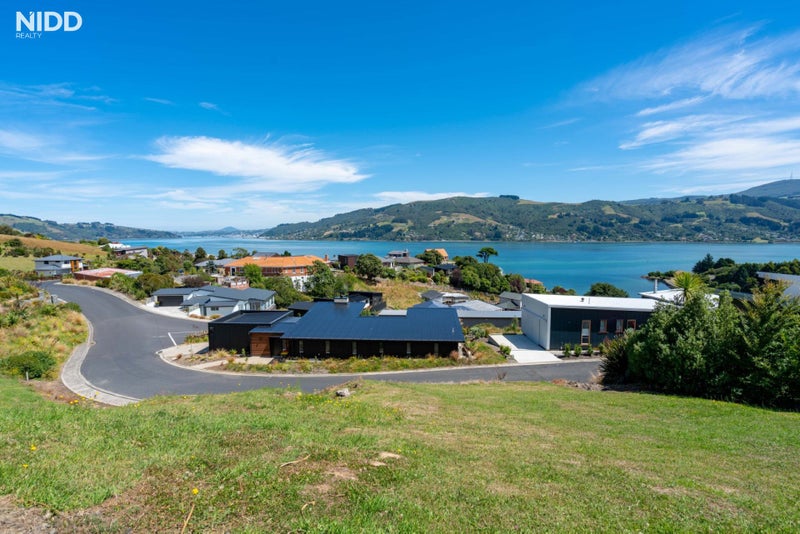 114 Mission Cove, Company Bay, Dunedin - Carousel 1