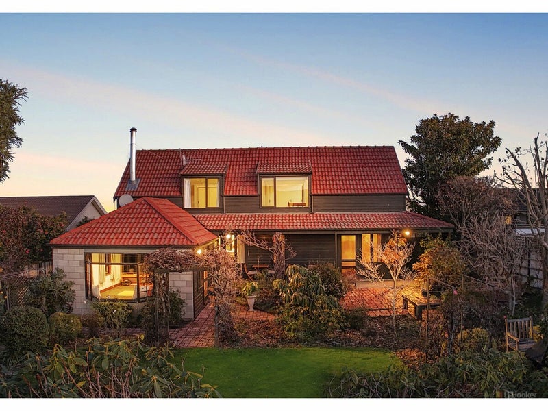15 Roxburgh Street, Glenwood, Timaru - Carousel 1