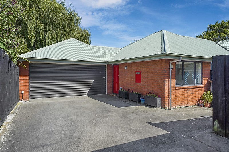 9B York Street, Waltham, Christchurch - Carousel 19