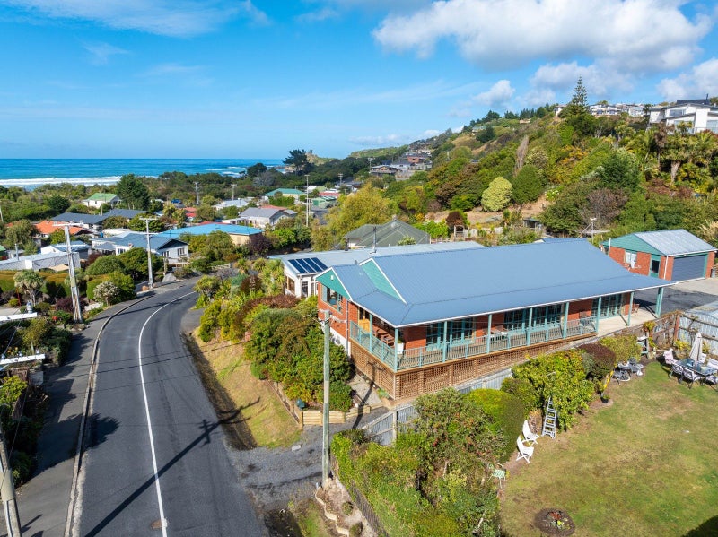 20 Edna Street, Ocean View, Dunedin - Carousel 1