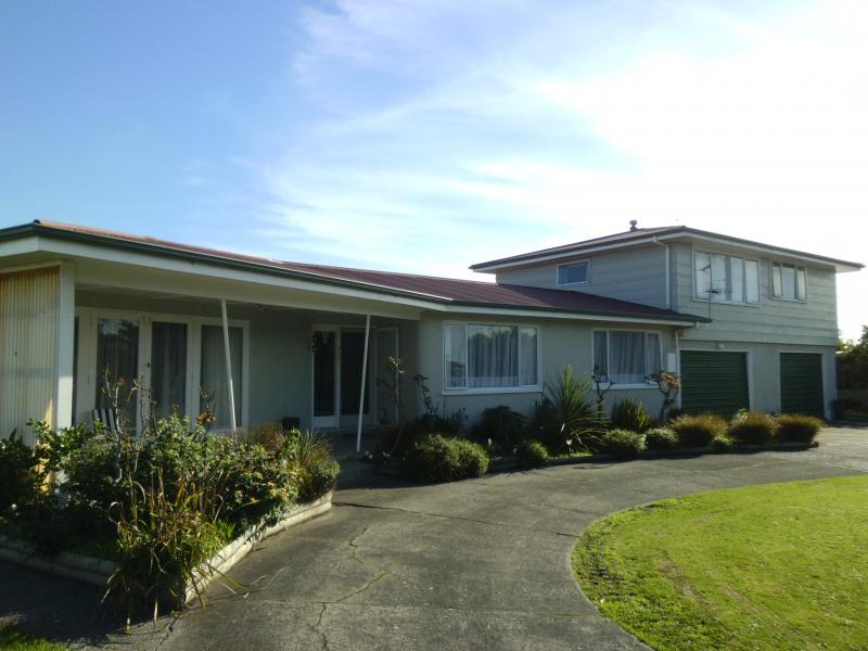 46 Haydon Street, Roslyn, Palmerston North - Carousel 1