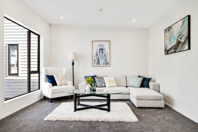 6 Totara Haeata Lane, Flat Bush, Auckland - Carousel 1