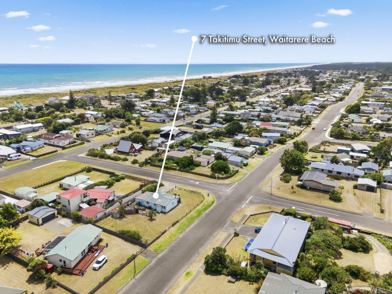 7 Takitimu Street, Waitarere Beach, Levin - Carousel 2