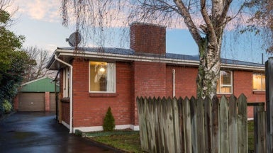 21 Inwoods Road, Parklands, Christchurch - Carousel 1