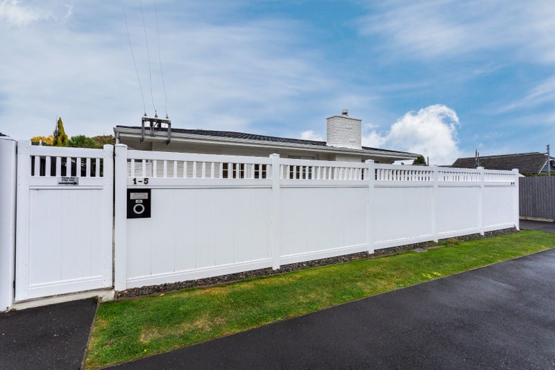 1/5 Beckenham Street, Sydenham, Christchurch - Carousel 20