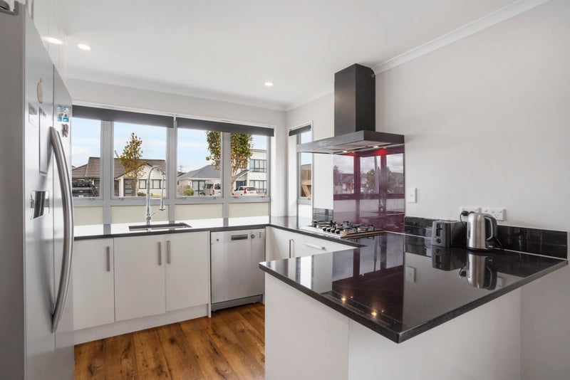3 Amokura Avenue, Takanini, Auckland - Carousel 1