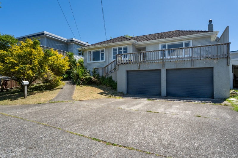 8 Spenmoor Street, Newlands, Wellington - Carousel 1