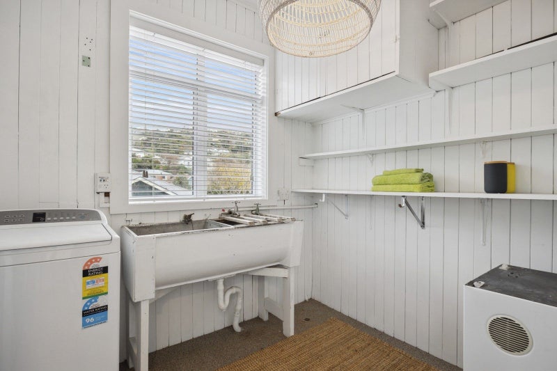 19 Cliffs Road, Saint Clair, Dunedin - Carousel 26