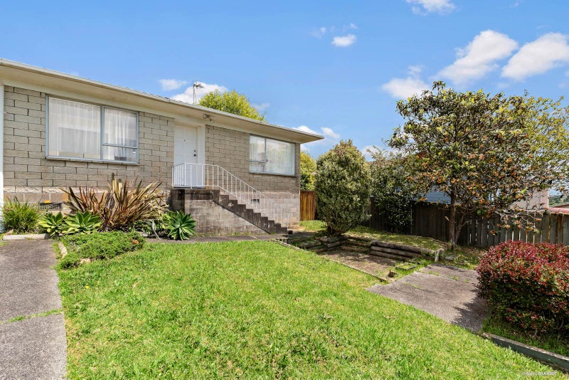 2/14 Kingussie Place, Highland Park, Auckland - Carousel 2