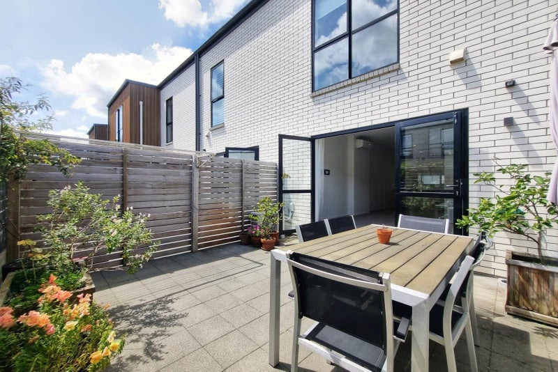 102 Mangahoe Road, Mount Wellington, Auckland - Carousel 1