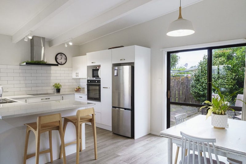 19 Skerrett Crescent, Tamatea, Napier - Carousel 1