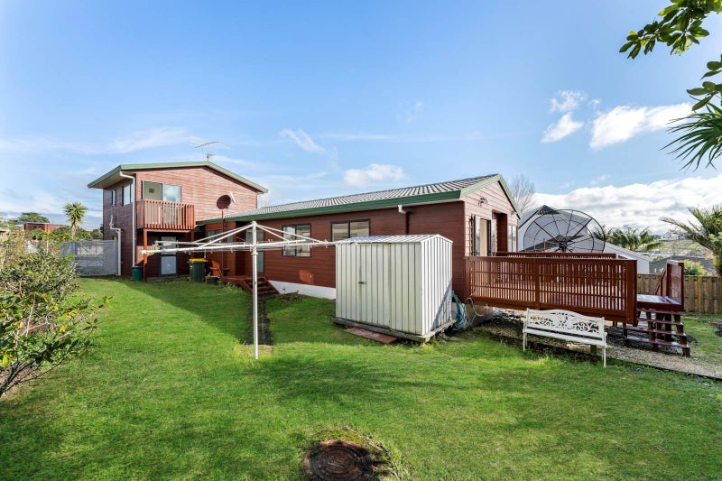 19 Altair Place, Windsor Park, Auckland - Carousel 2