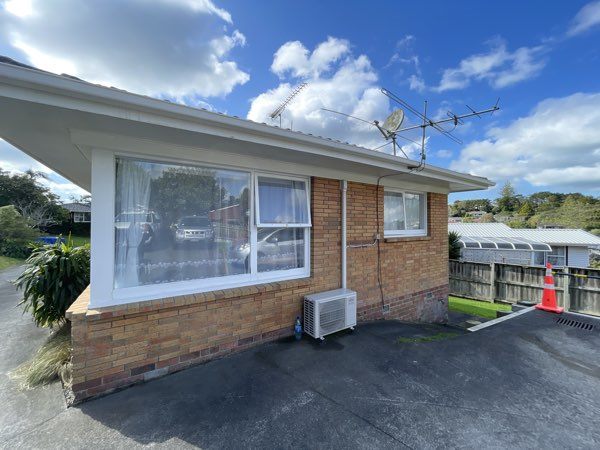 18B Agincourt Street, Glenfield, Auckland - Carousel 2