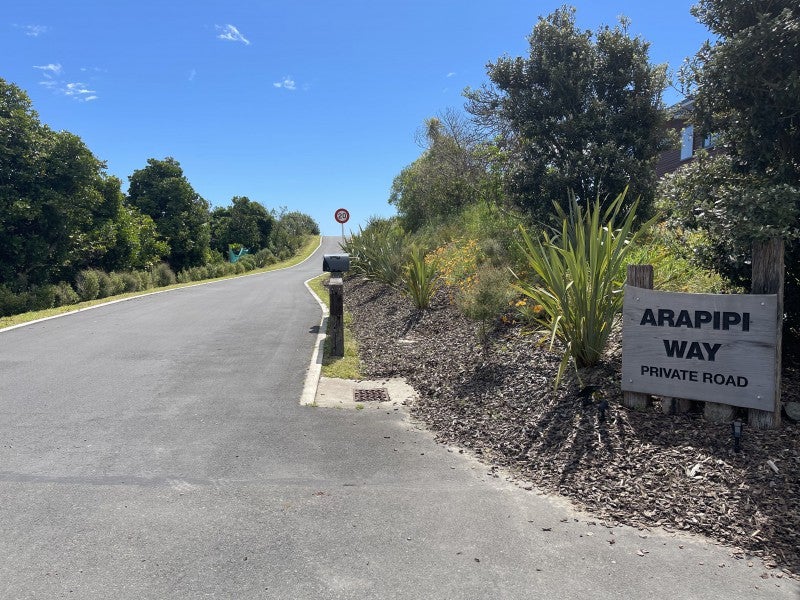 8 Arapipi Way, Peka Peka, Waikanae - Carousel 2