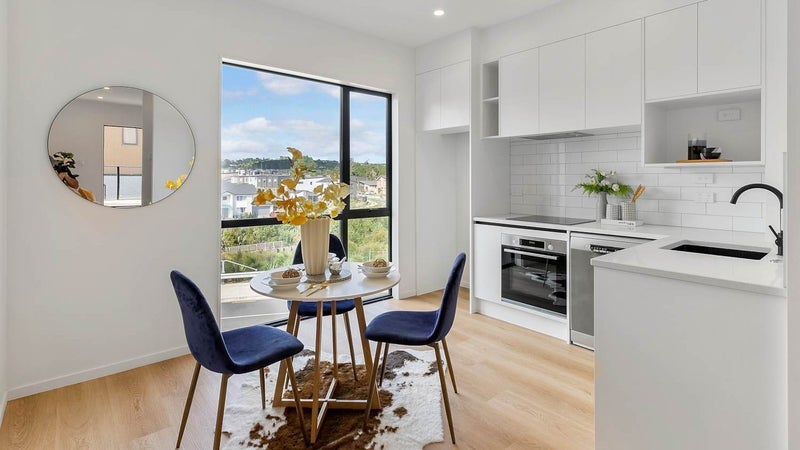 62 Whakatupu Road, Flat Bush, Auckland - Carousel 1