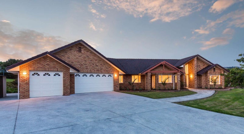 2 Aunceston Rise, Alfriston, Auckland - Carousel 1