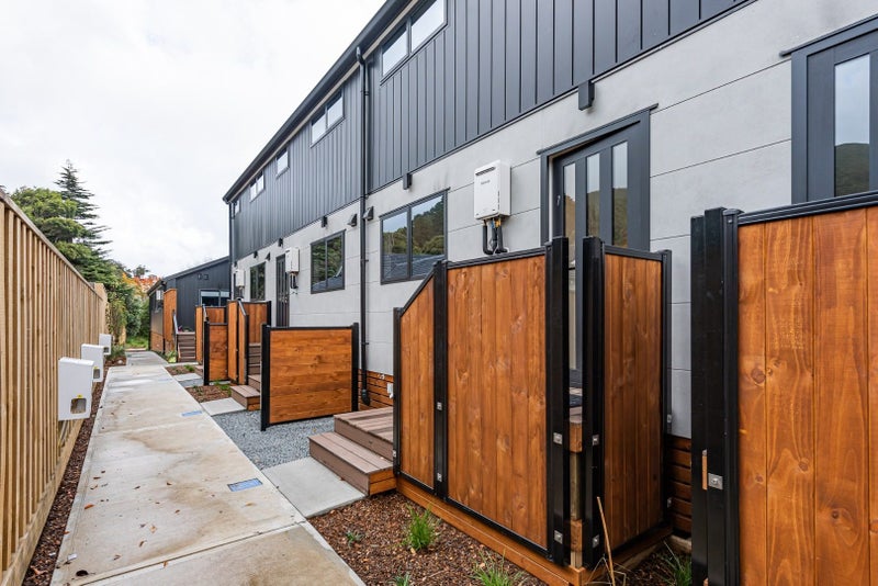 7/148 Riverside Drive, Lower Hutt, Wellington - Carousel 1